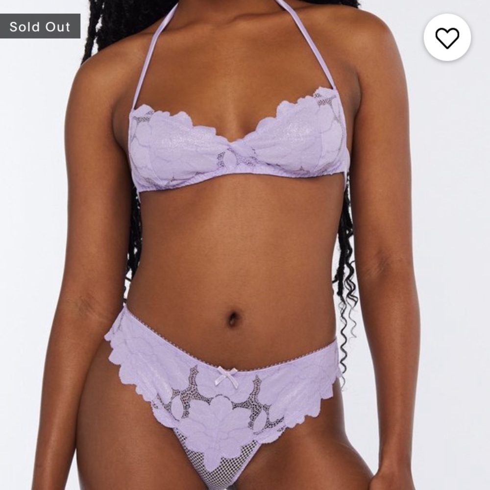 Savage x Fenty Floral Glow Lace Tie Back Bralette